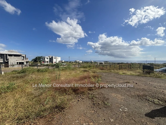 Terrain de 559 m² à vendre dans la Smart City de Flic en Flac accessible aux etrangers