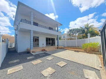 3 Bedroom Townhouse, Duplex