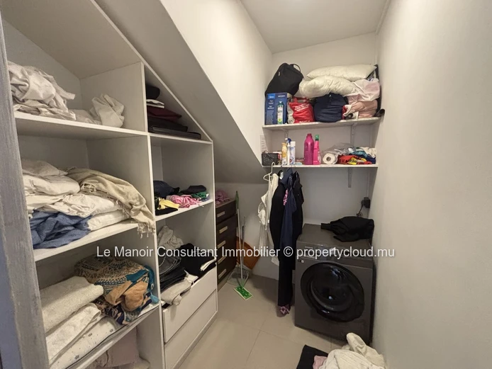 Modern furnished 2 bedroom apartment in Albion with private garden and serene coastal living