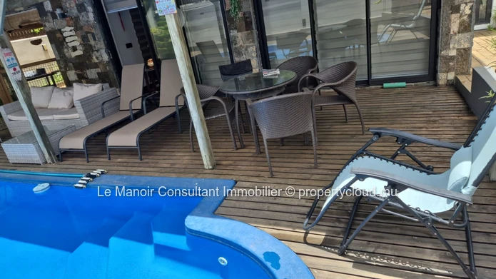 Villa Moderne Entièrement Meublée avec Piscine Privée à Flic en Flac – 3 Chambres en Suite, Jardin & Parking