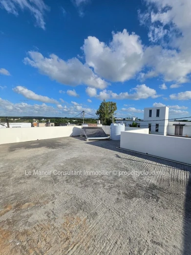 Duplex de 200m² avec 3 chambres à vendre à Grand Baie