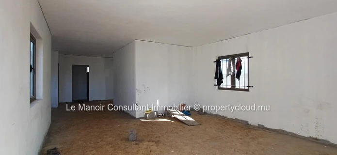 Maison neuve de plain pied de 3 chambres en cours de finition située dans un quartier calme a Pointe aux Sables