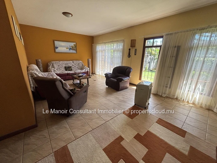 grande villa a deux pas de la plage