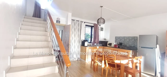 Triplex de 3 chambres avec vue mer et montagne - Vendu meublé et équipé
