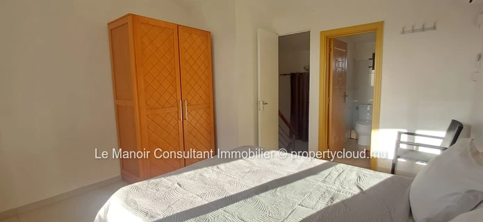 Triplex de 3 chambres avec vue mer et montagne - Vendu meublé et équipé