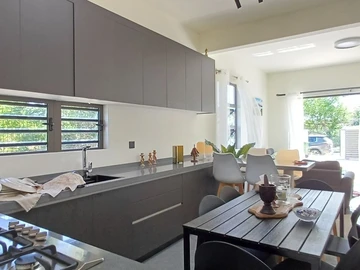 3 Bedroom Townhouse, Duplex