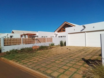 4 Bedroom Villa