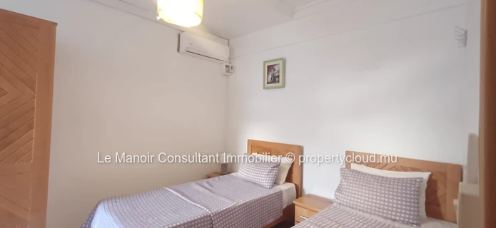 Triplex de 3 chambres avec vue mer et montagne - Vendu meublé et équipé