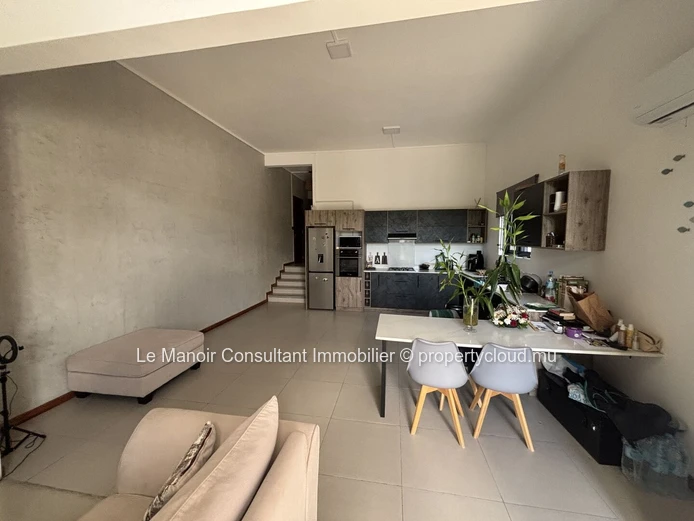 Modern furnished 2 bedroom apartment in Albion with private garden and serene coastal living