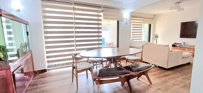 Villa Moderne Entièrement Meublée avec Piscine Privée à Flic en Flac – 3 Chambres en Suite, Jardin & Parking
