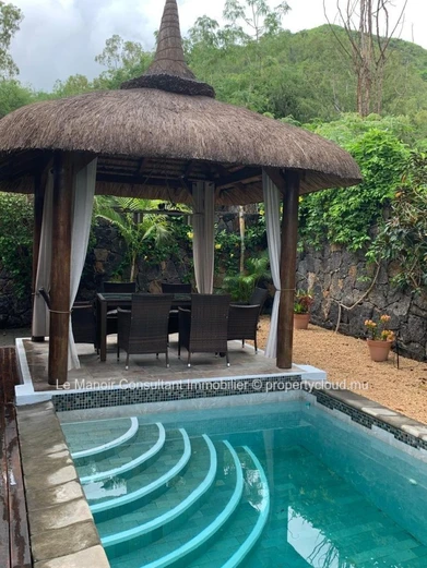 Balinese villa accessible to foreigners