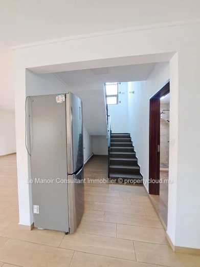 Modern 3-Bedroom Furnished Townhouse for Rent in Flic en Flac