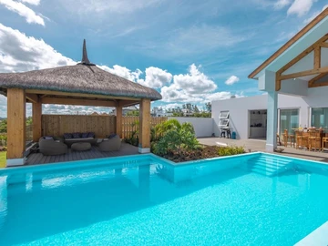 4 Bedroom Villa