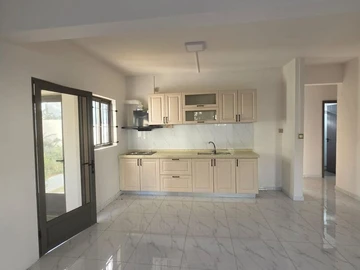 3 Bedroom Townhouse, Duplex