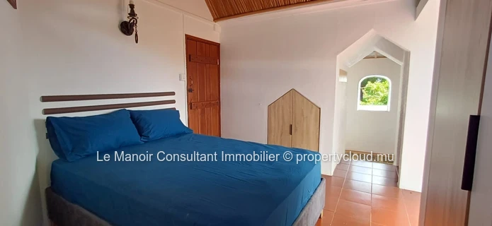 Maison idéale télétravail avec bureau, piscine privée , proche plage et commerces
