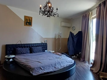 13 Bedroom Villa
