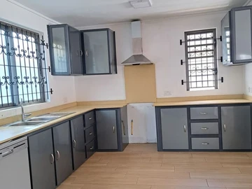 3 Bedroom Townhouse, Duplex