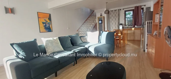 Triplex de 3 chambres avec vue mer et montagne - Vendu meublé et équipé